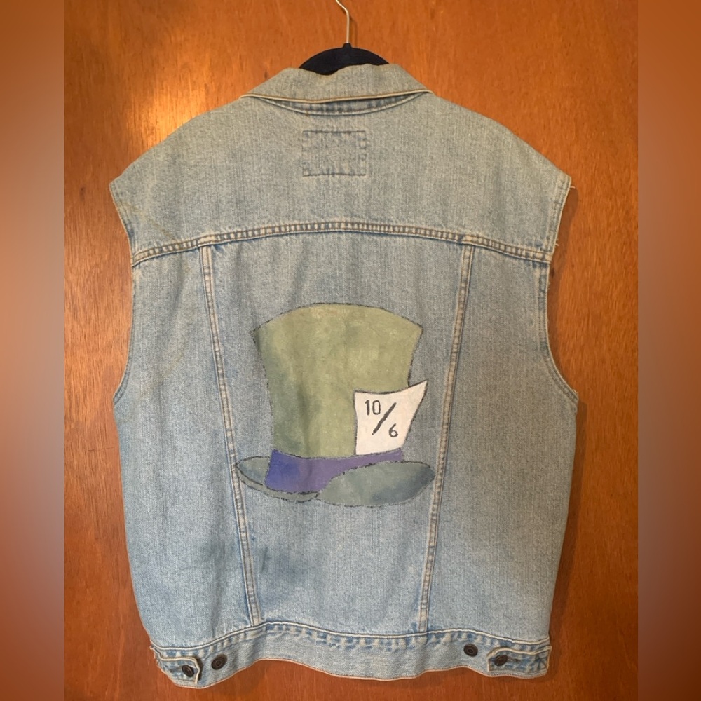 Trucker Vest Lightwash Denim Custom Mad Hatter Paint Sz M